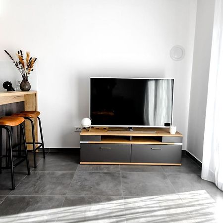 Spacious Apartment Nero With Free Parking ซาดาร์ ภายนอก รูปภาพ