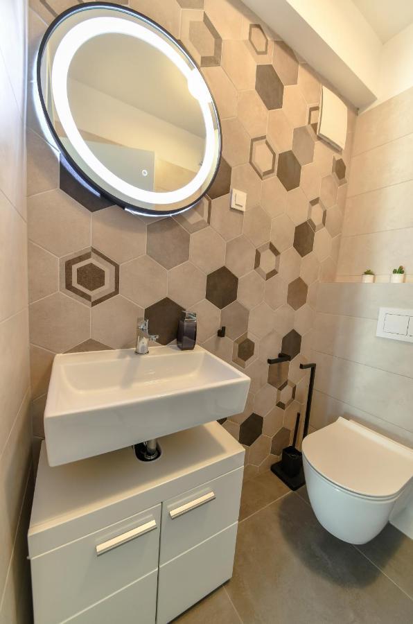 Spacious Apartment Nero With Free Parking ซาดาร์ ภายนอก รูปภาพ