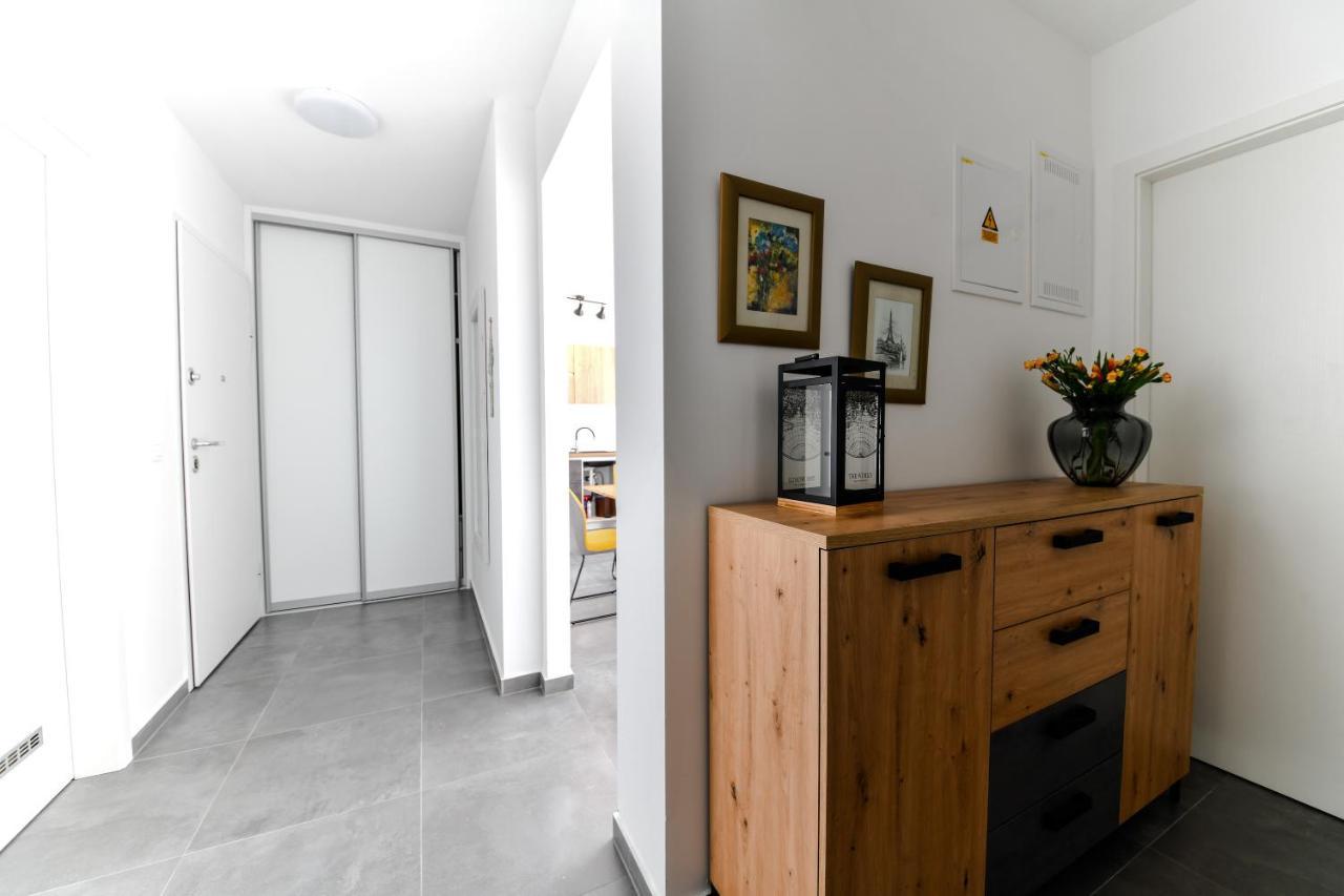 Spacious Apartment Nero With Free Parking ซาดาร์ ภายนอก รูปภาพ